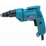 Шуруповерт Makita 6821