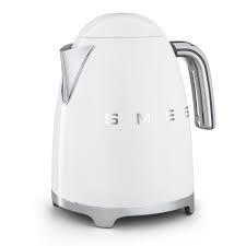 Білий чайник Smeg KLF03WHEU