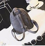 Рюкзак жіночий матовий з пензликами і кишенею (сірий), фото 4