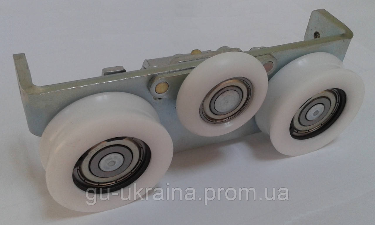 G-U Каретка роликова CM-100