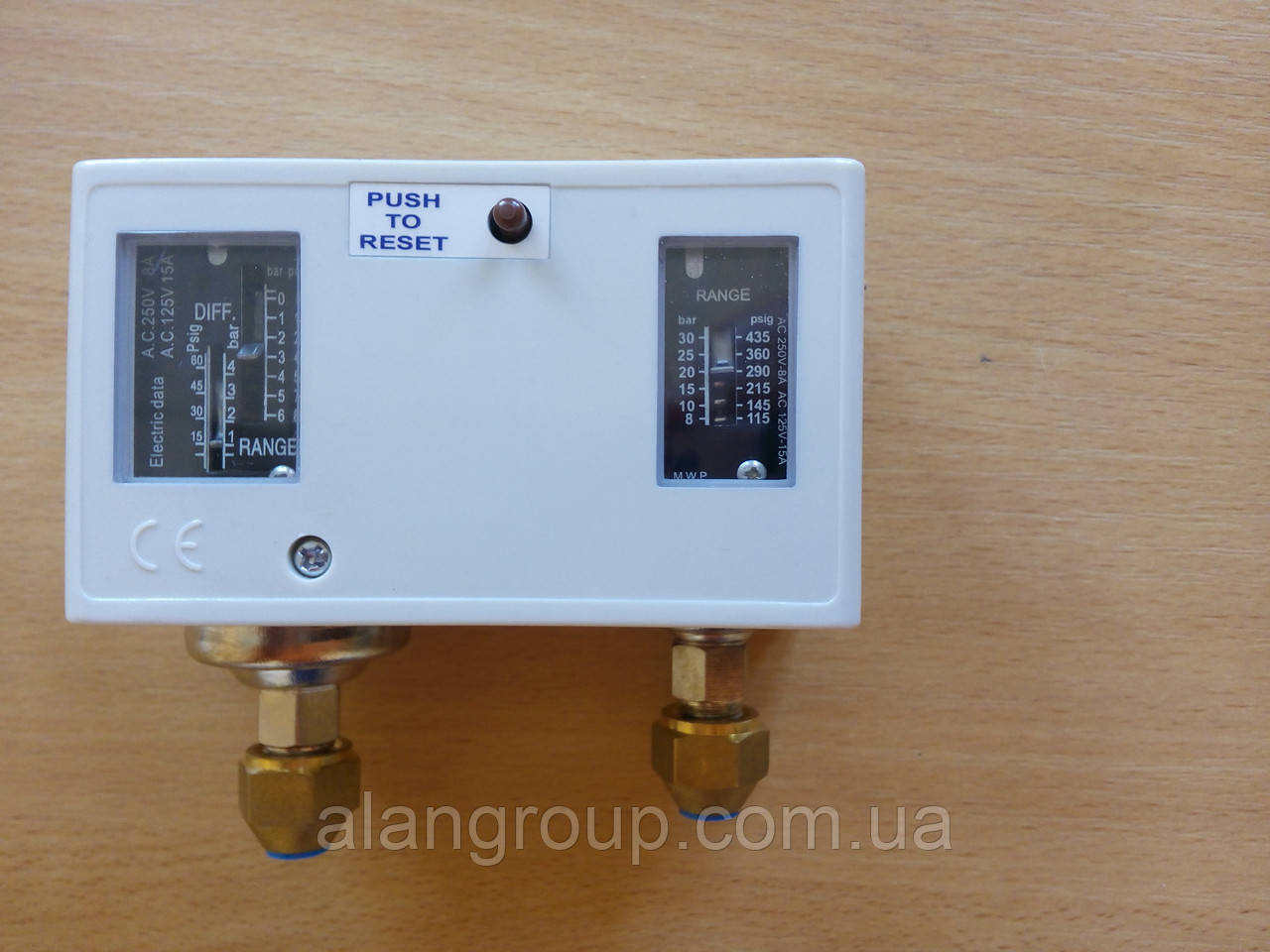 Датчик реле тиску сдв. HLP-830НМЕ (н.д.-авто в.д.-кнопка)