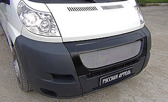 Решітка радіатора з металевою сіткою Peugeot Boxer 2006+ р. в. Пежо Боксер