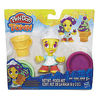Ігровий набір Play-Doh Town Ice Cream Girl! Оригінал!