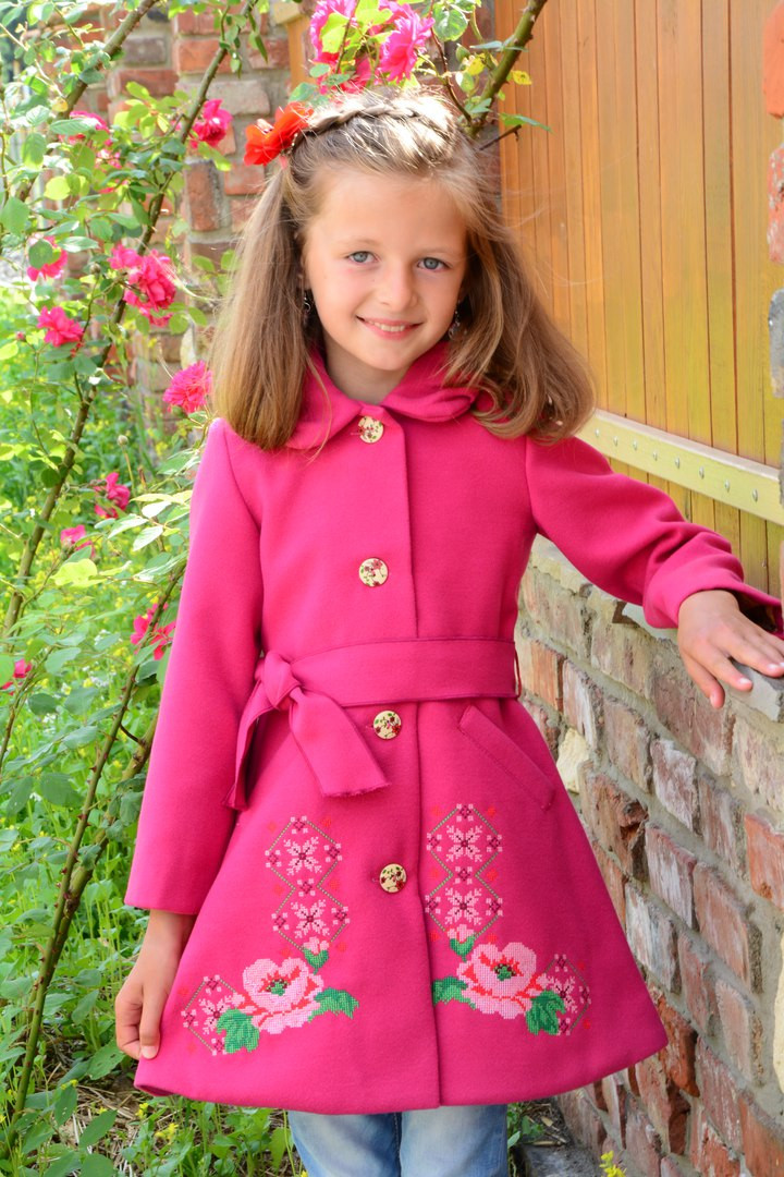 Весеннее пальто из кашемира с вышивкой на девочку Рост 98-104 см - фото 1 - id-p510533391