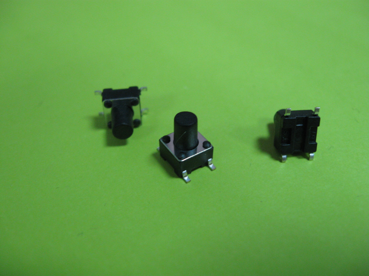 Кнопка тактова 6x6x8 mm SMD 4pin