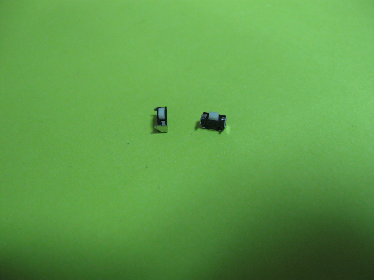 Кнопка звуку для мобільних телефонів Samsung B5702 4mm