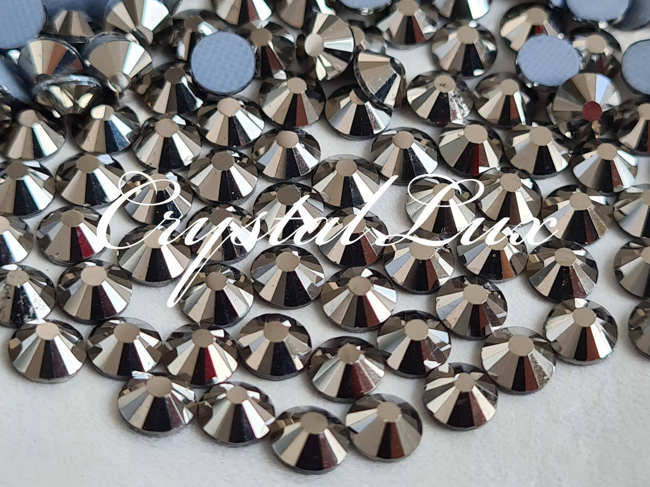 

Термо стразы Lux ss16 Hematite (4.0mm) 100шт