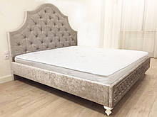 Двоспальне ліжко "Stylish" 160*200 з м'яким візерунковим узголів'ям і гвоздиками на різьблених ніжках