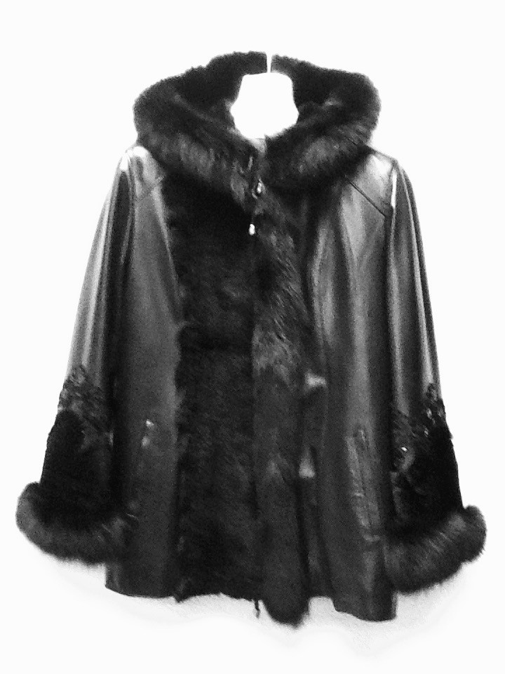Кожаная женская куртка с капюшоном с мехами на съемной подстежке - фото 2 - id-p511742894
