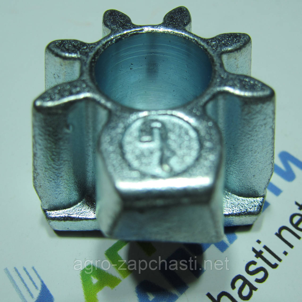 Шестерня z-6 вязального апарату d-15мм (вала червяка) прес-підбирача New Holland [RASSPE]