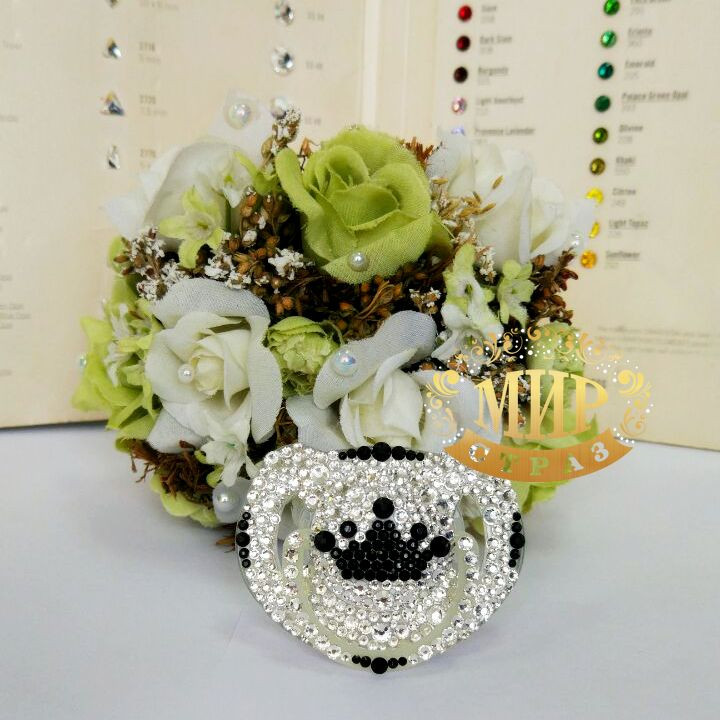 Пустышка  со стразами