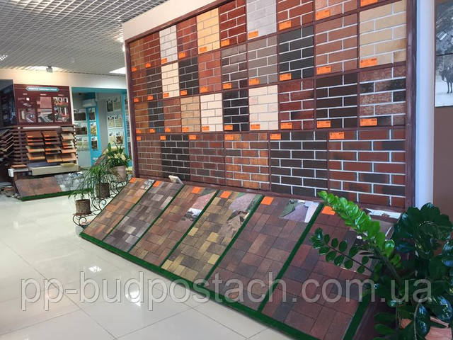 З чого виробляють тротуарну плитку З чого виробляють тротуарну плитку