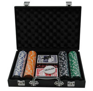 Покерний набір 200 фішок в коженном кейсі