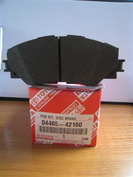 Гальмівні колодки перед Toyota RAV4 04465-42160