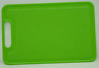 Пластиковая прямоугольная разделочная доска 27см х 18см (разные цвета)