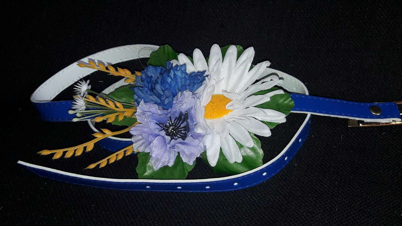 Ошатний поясок декорований квітами "Василек-ромашка", різні кольори ремінців, 65/60 (ціна за 1 шт. + 5 гр.) - фото 3 - id-p514359636