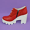 Жіночі стильні туфлі на шнурівці, високий каблук. Натуральна червона шкіра і замш, фото 3