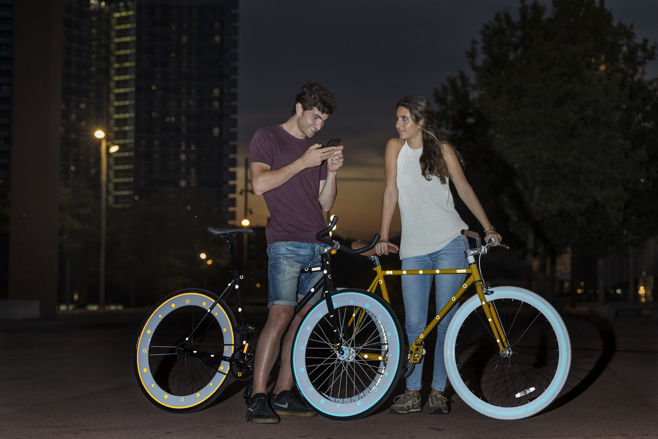 Наклейки светоотражающие Schiok! на обод велосипеда зелёные - фото 2 - id-p514716768