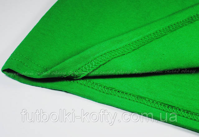 Яскраво-зелена жіноча класична футболка