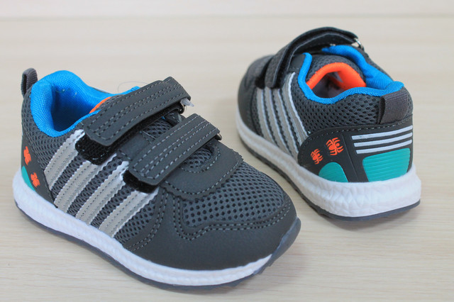 сірі кросівки на хлопчика style-baby.com сірі кросівки для хлопчиків style-baby.com