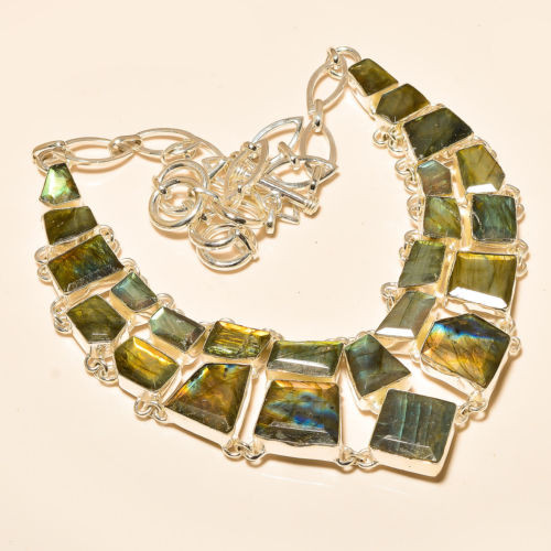 Стильное ожерелье из *рубленых* лабрадоритов - фото 1 - id-p515738148