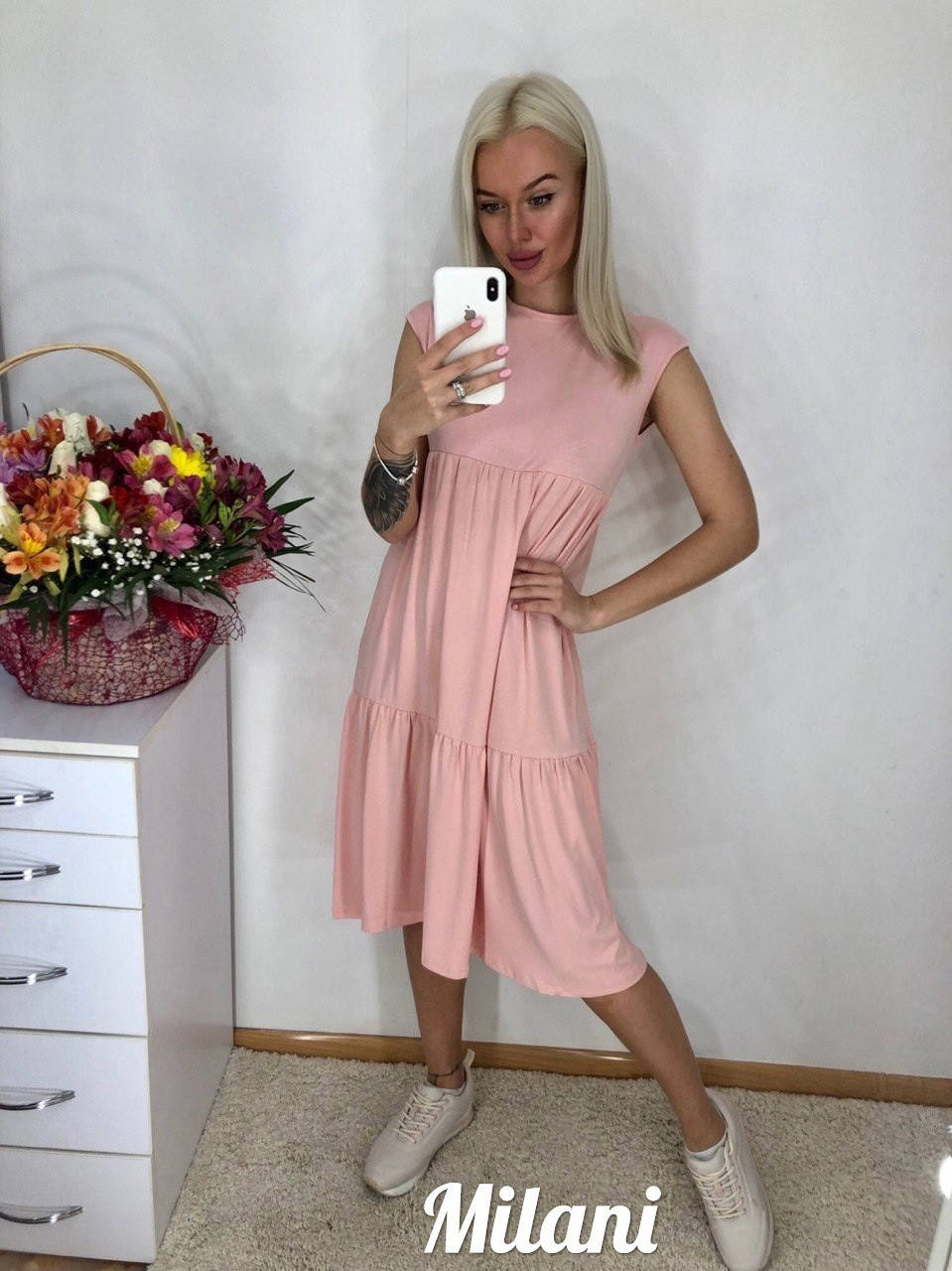 

Женское платье вискоза 42-46 серый,пудра