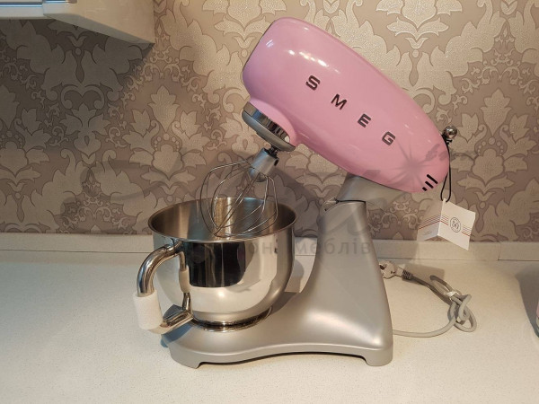 Планетакрный міксер - кухонний комбайн Smeg SMF01PKEU