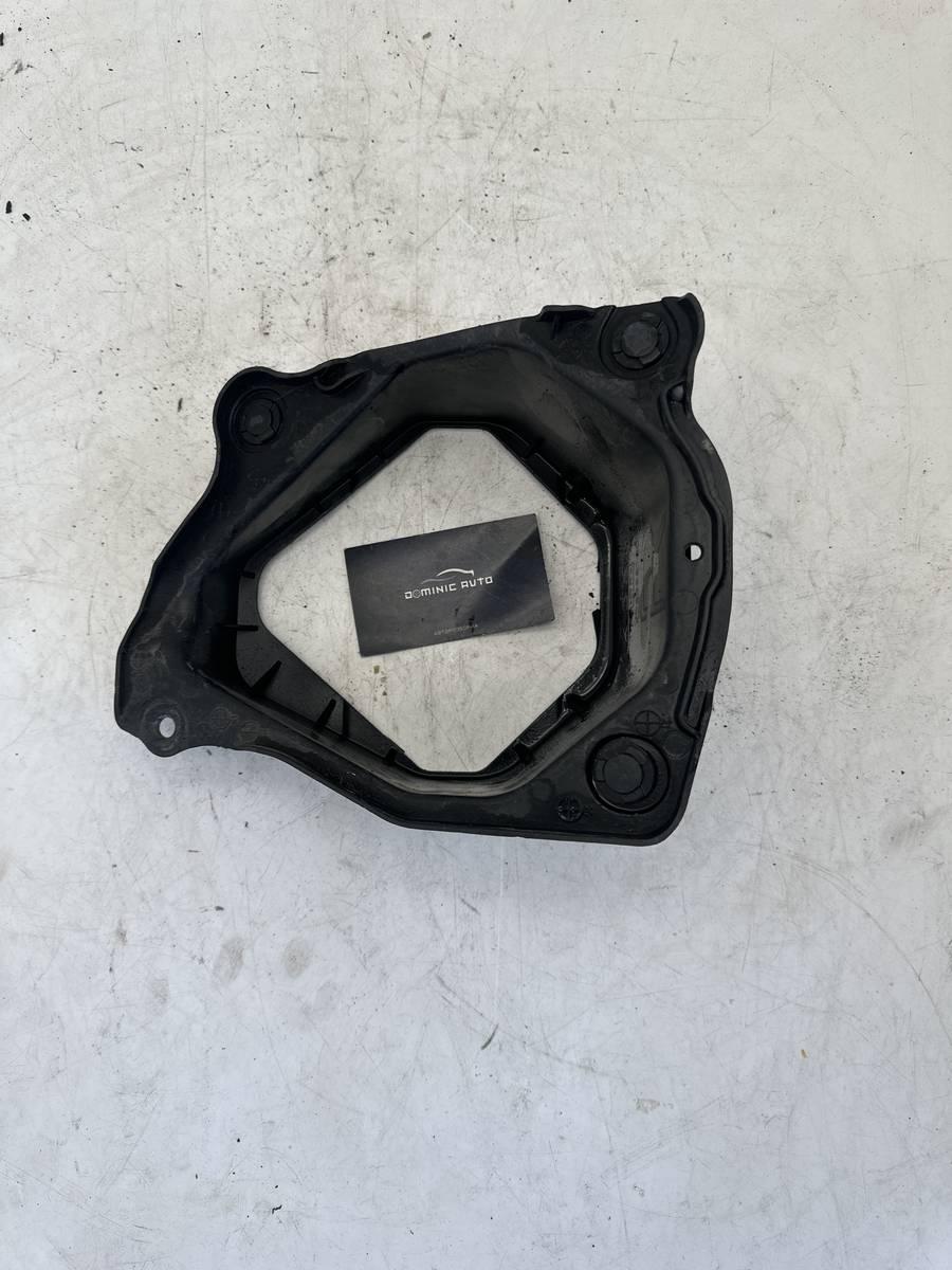 OEM вставка в кузов под продольный рычаг задний KD53561S0 запчасти б/у, фото 1