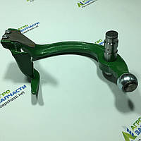 Важіль вязального апарату, утримувач шпагату з пальцем D-19 мм. (старий тип)