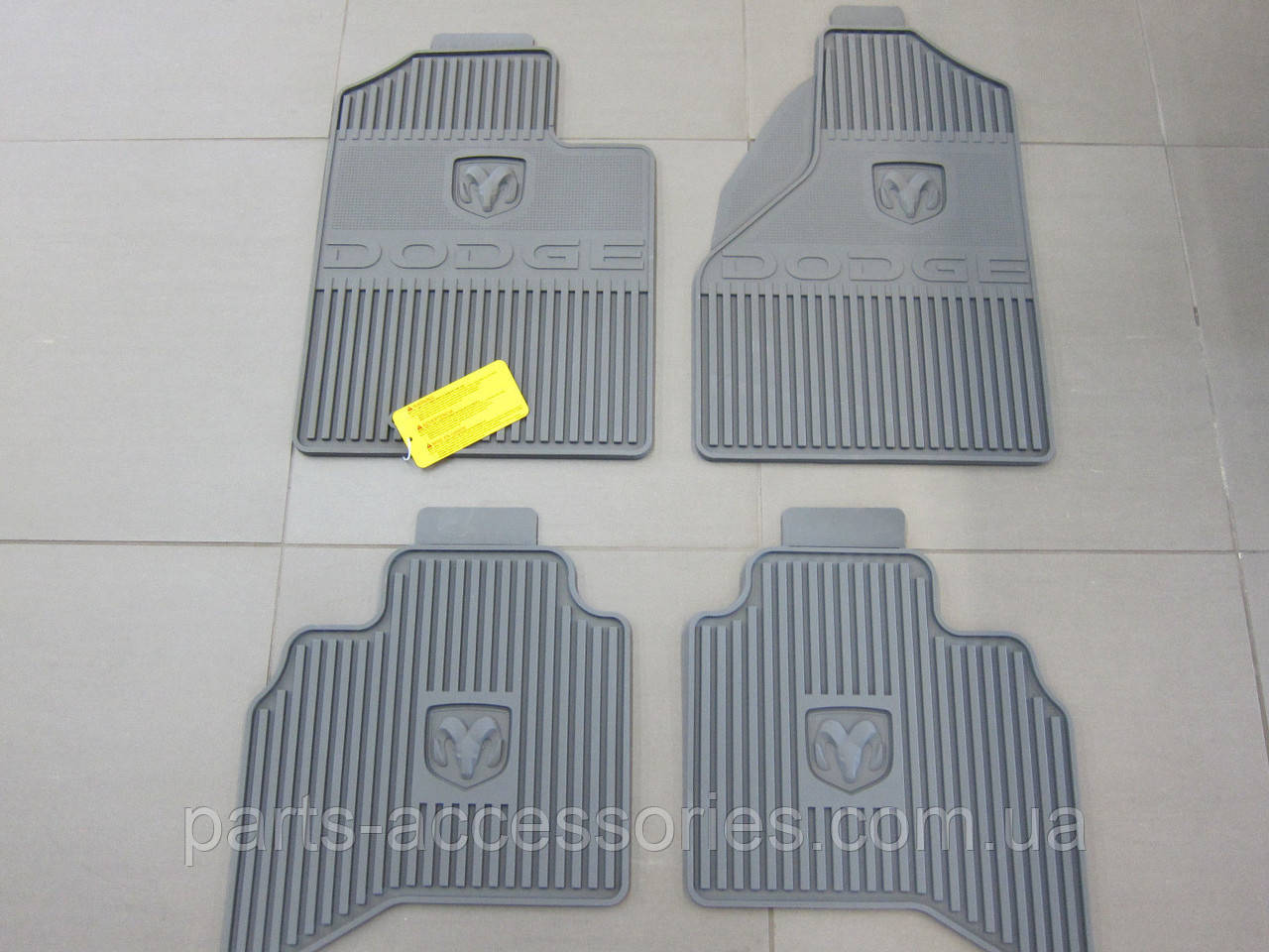 Килимки килими гумові сірі Dodge RAM 1500 2500 3500 3500 2006-08 полуторна середня кабіна Нові Оригінал