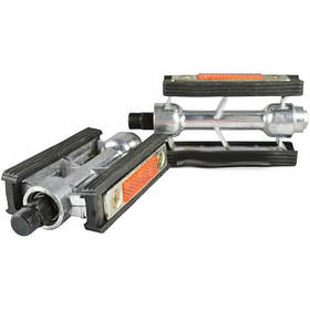 Педалі велосипеда. Квадратна. Педалі вело. Педаль велосипед. Велопедали. Велосипедні педалі.