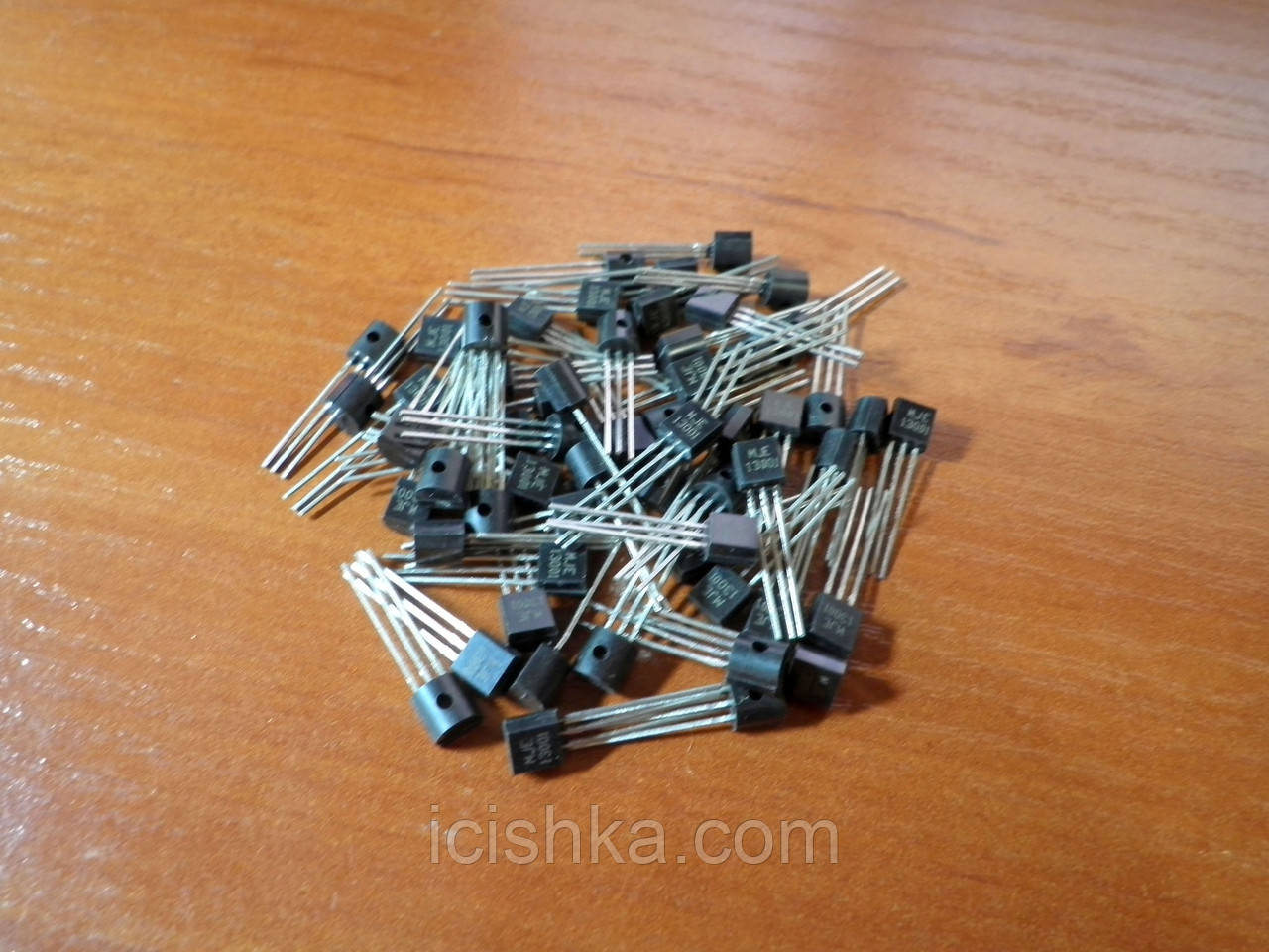 Купить MJE13001 / 13001 TO-92 - Транзистор NPN 600V 0,2A - ремонт ...