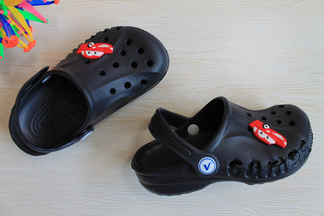 Дитячі крокси чорні style-baby.com