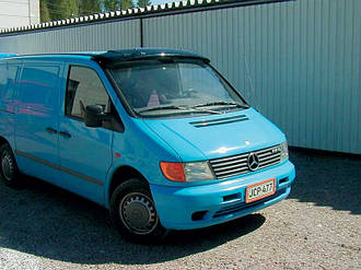Козирок спойлер лобового скла сонцезахисний Mercedes Vito 638 1996-2003 г. Мерседес Віто