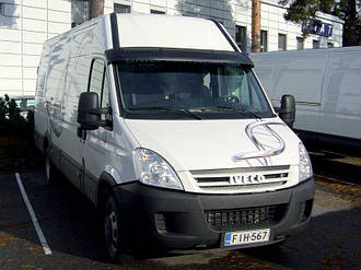 Козирок спойлер лобового скла сонцезахисний Iveco Daily 1999-2013 р.в. Івеко