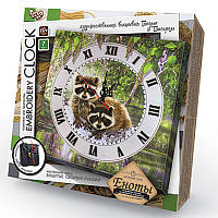 Embroidery clock 'Еноты'