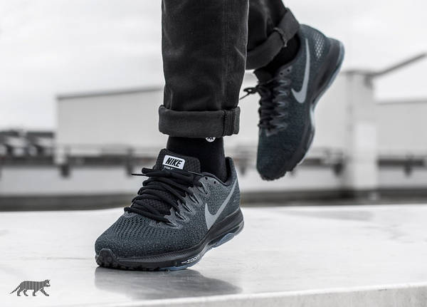 Nike Zoom All Out Low Black Dark Grey