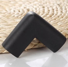 Накладка кутова - 8 мм. Чорний. (00099)