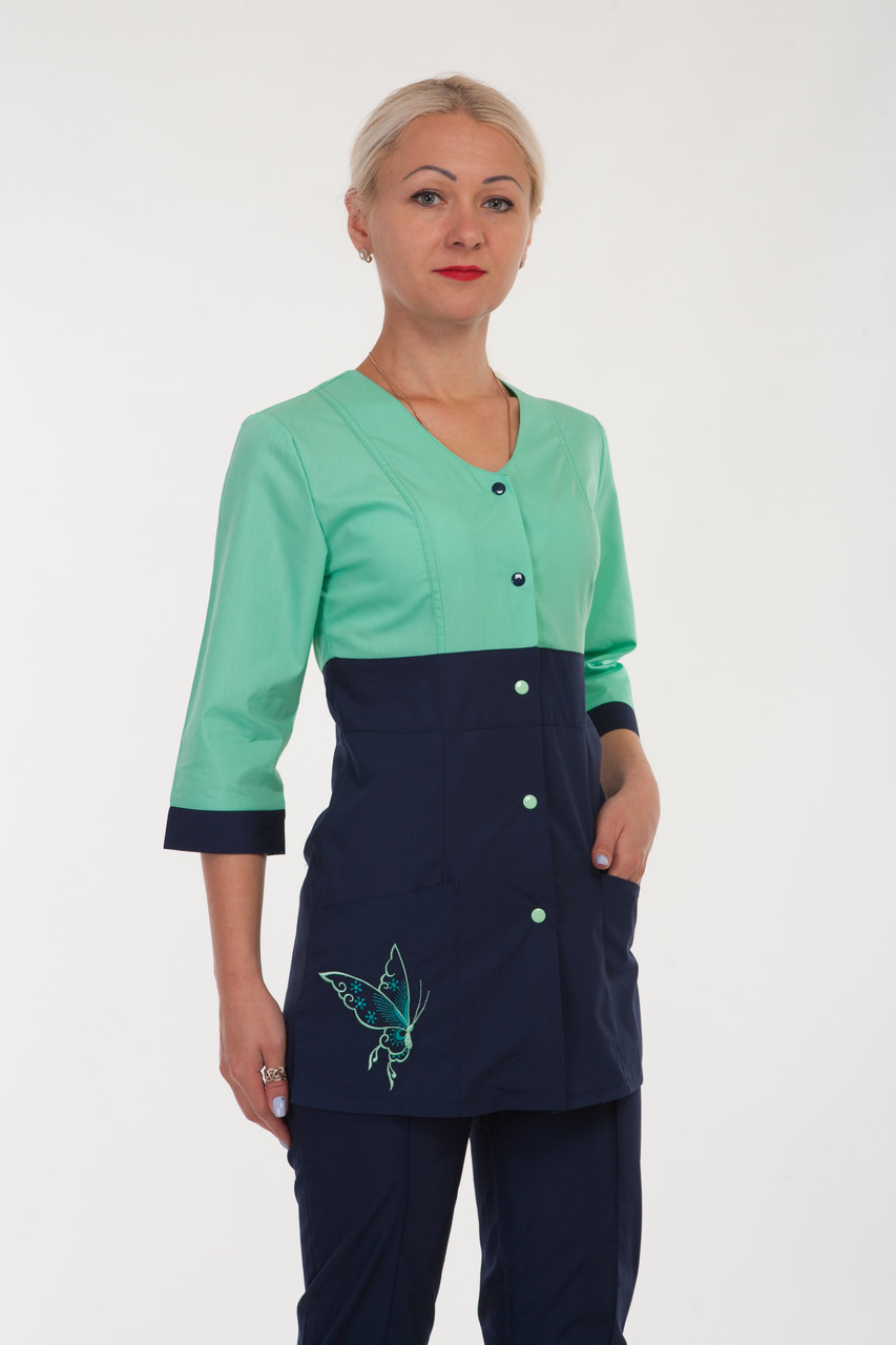 Медичний костюм з вишивкою "Метелик" 2290 (батист)