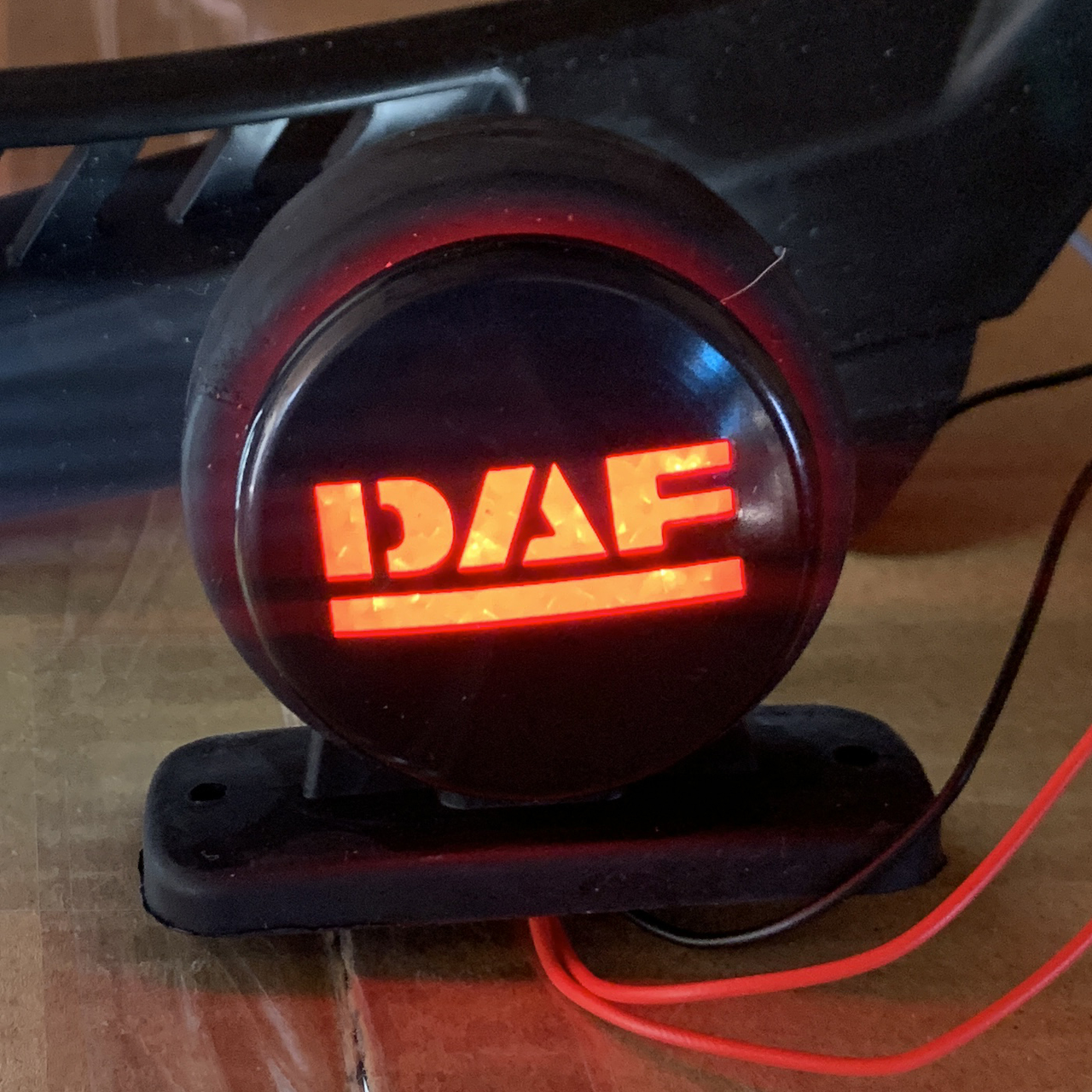 

Фонарь габаритный рог LED, 6см, DAF