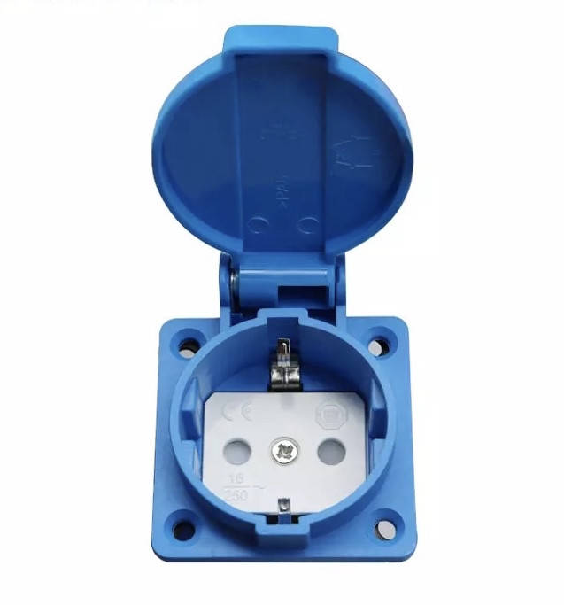 

Розетка с крышкой для генераторов 2-3 кВт