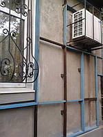 Основной тип крепления плёнки – это каркасная конструкция, которая крепится к отделываемой поверхности, наружной стене помещения. 