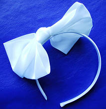 Обруч із білим бантом/Білий бант на обручі