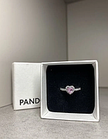 Изысканное кольцо Pandora «Розовое сердце» — придай нежности своему образу.