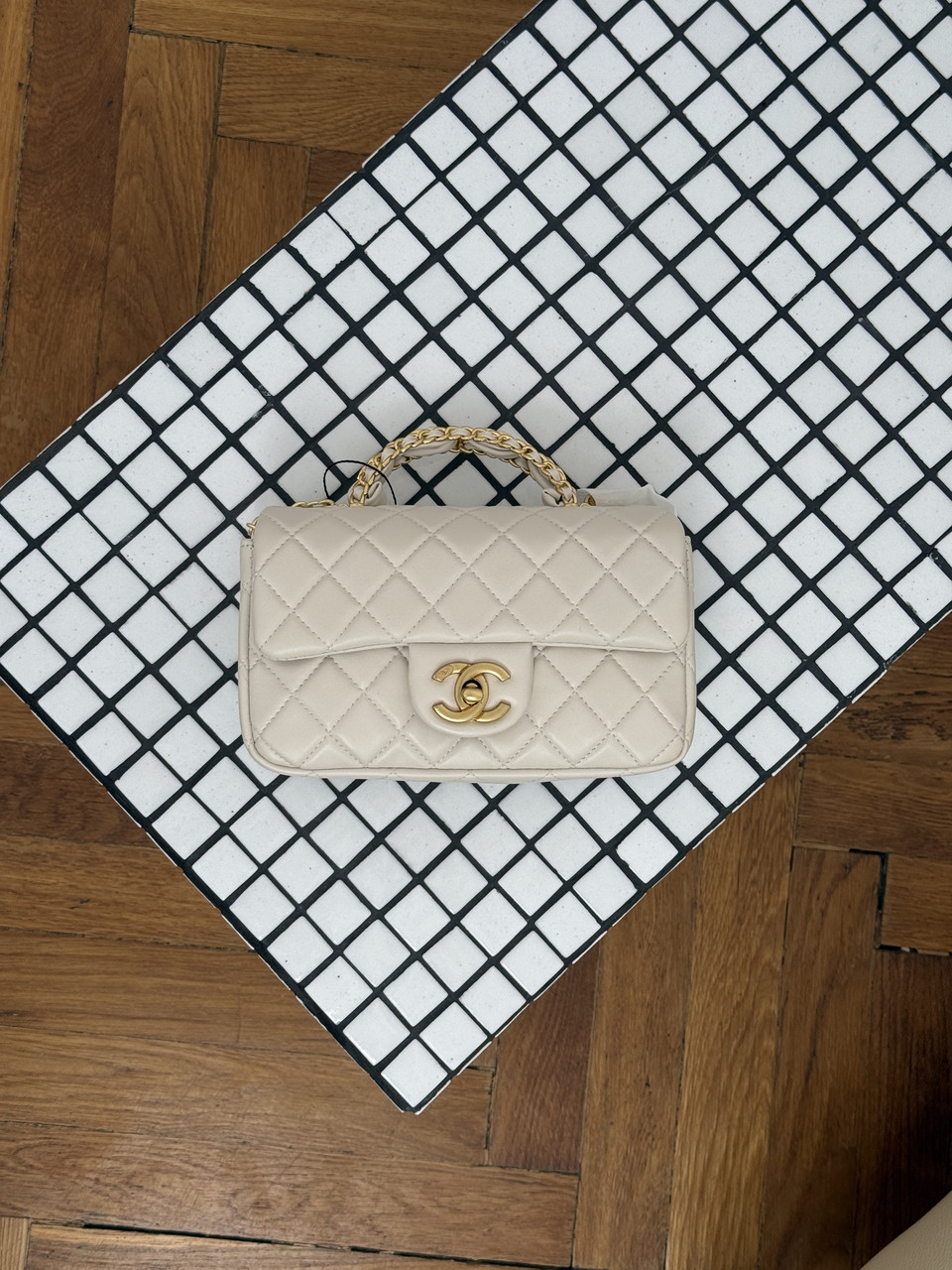 Chanel Mini Rectangular Flap Bag with Top Handle Cream 19 х 10 х 6 см, фото 1