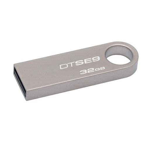 Флеш-пам'ять Kingston DataTraveler SE9 (Silver) 32GB (чит.10зап.5 Мбайтсек)