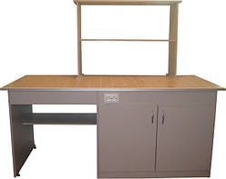 Столи лабораторні