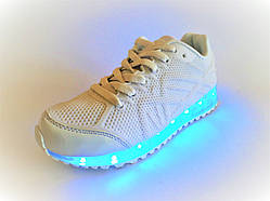 Кросівки LED світні з підзаряджанням, що дихають на шнурівці білого кольору