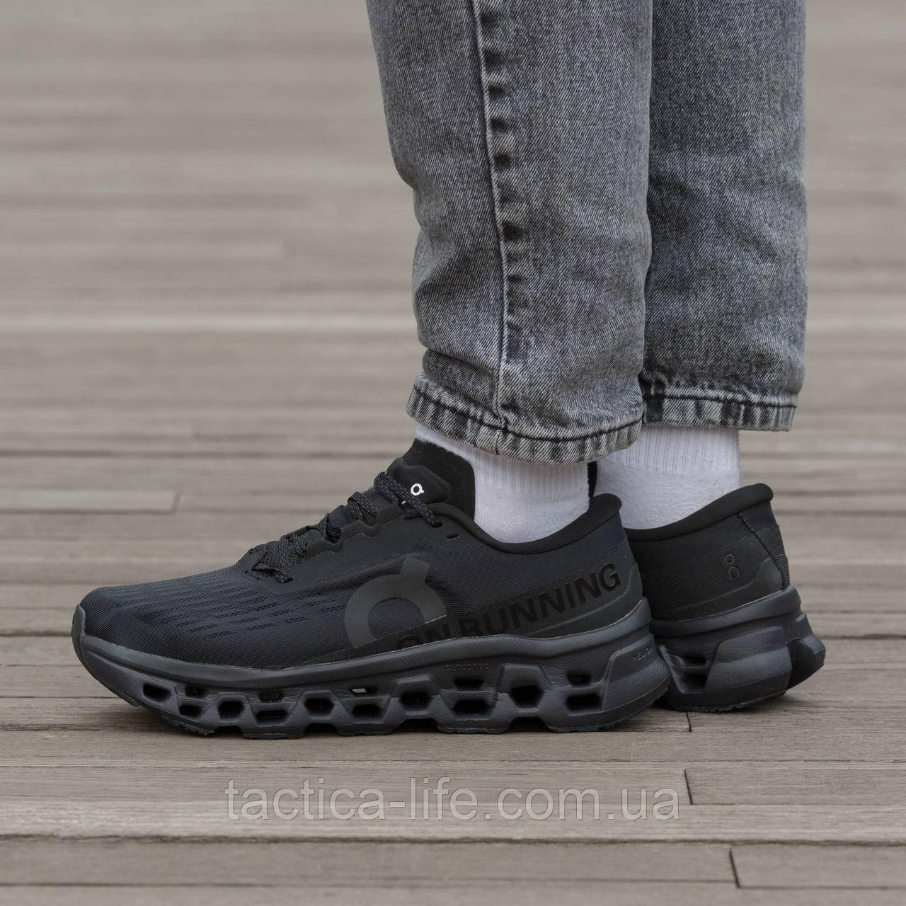 ON Cloudtilt Cloudrunner Black 41