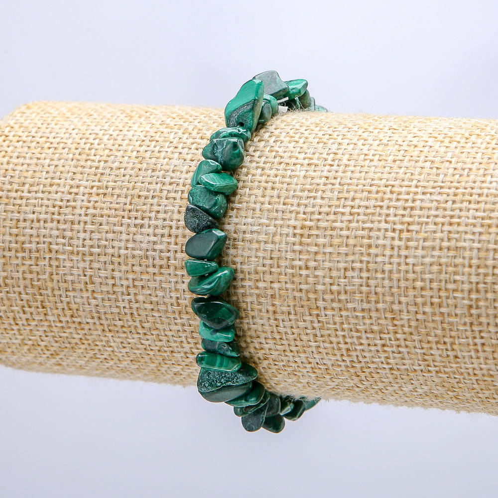 

Браслет на резинке из натурального камня Малахит, крошка 8мм+-